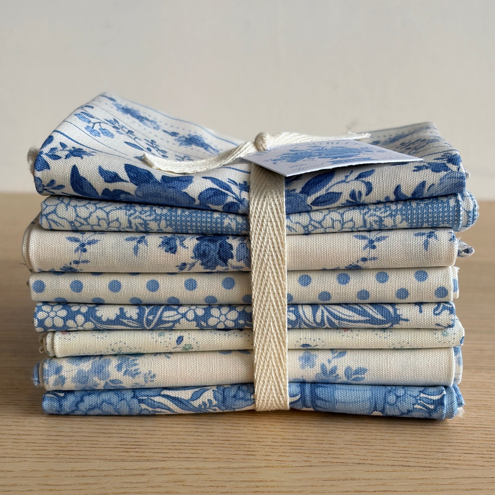 Tilda Something Blue Fat Quarter Bundle Light