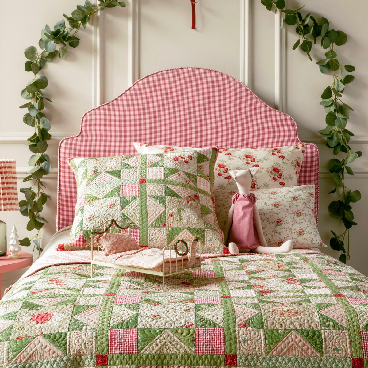 Merry Little Christmas Carol Moss