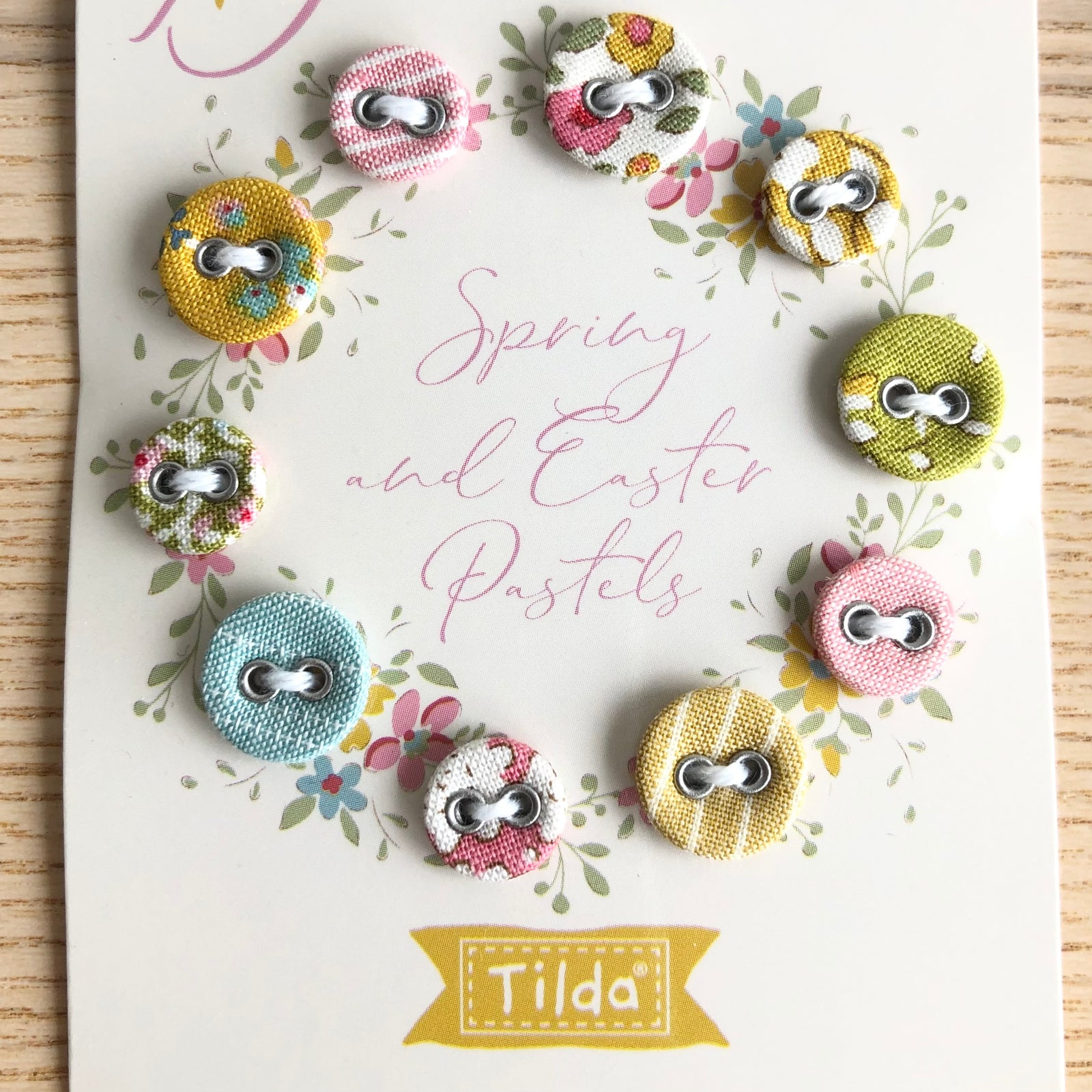 Tilda Buttons Spring