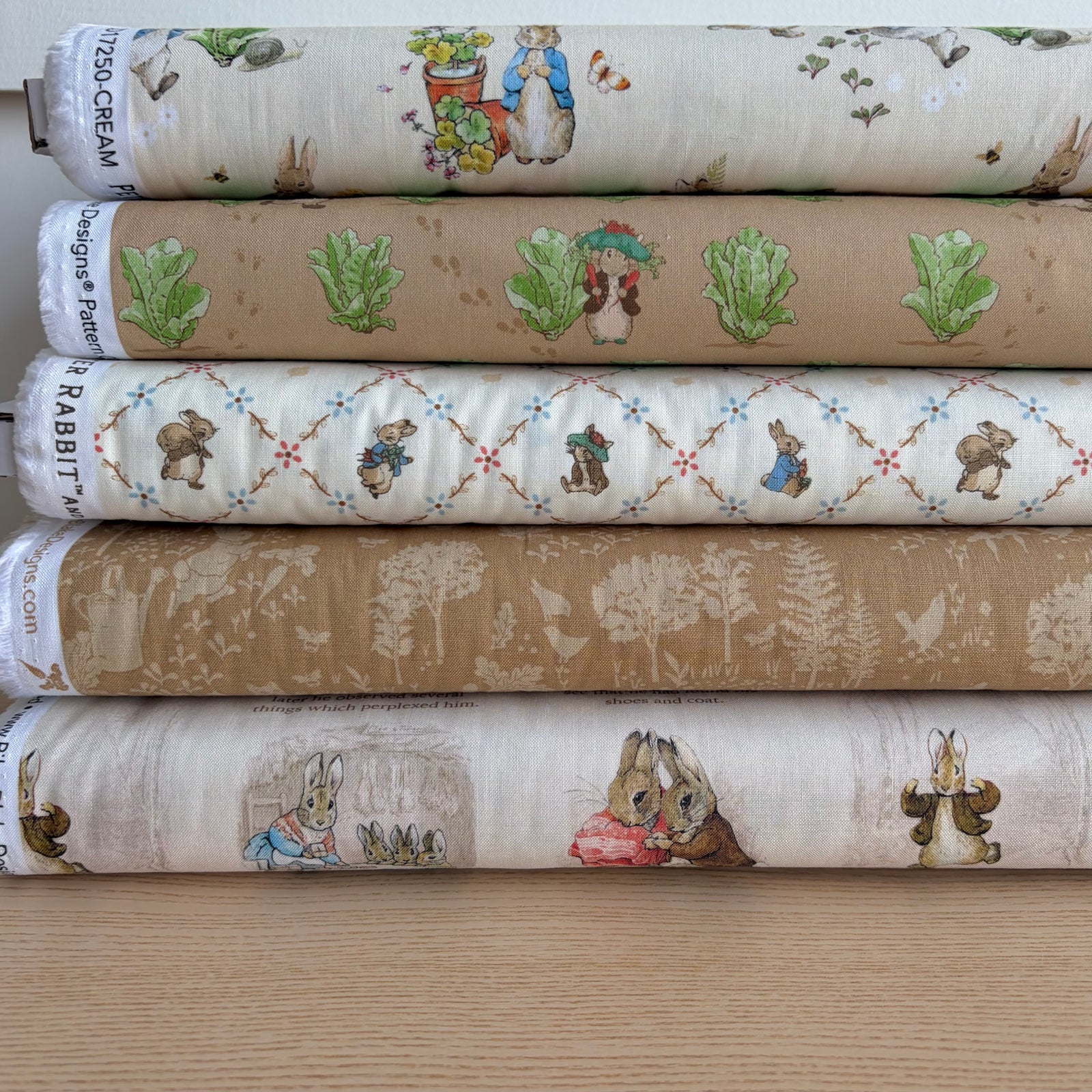 Peter Rabbit and Benjamin Bunny Main Cream