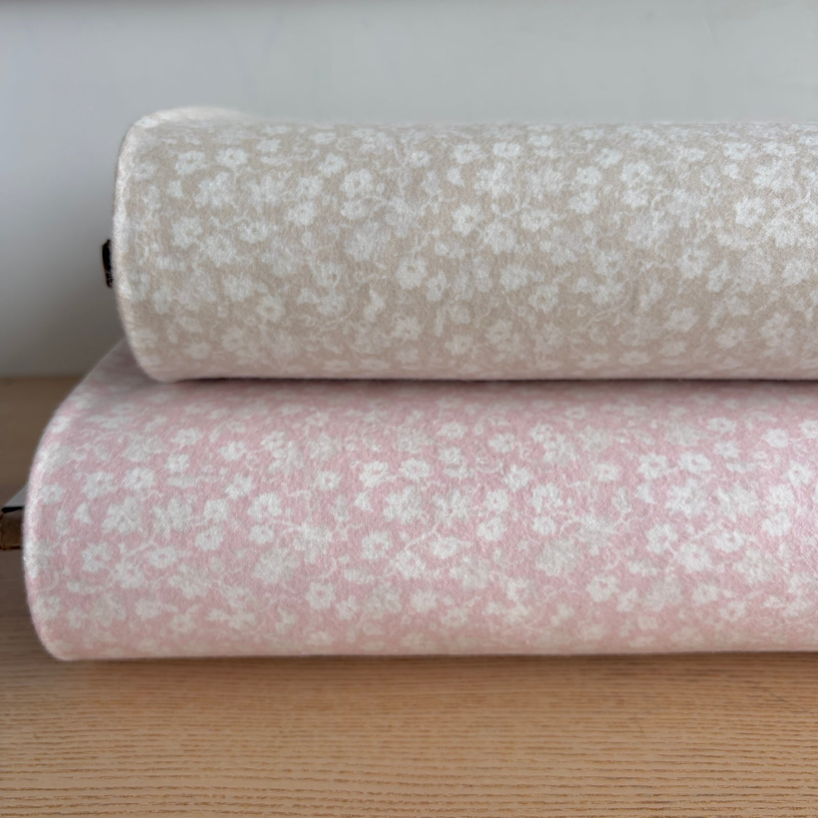 La Fleur Ditsy Cream Flannel