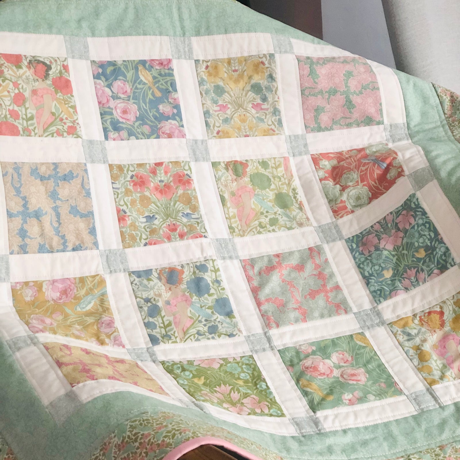 Songbird Windowpane Quilt Kit