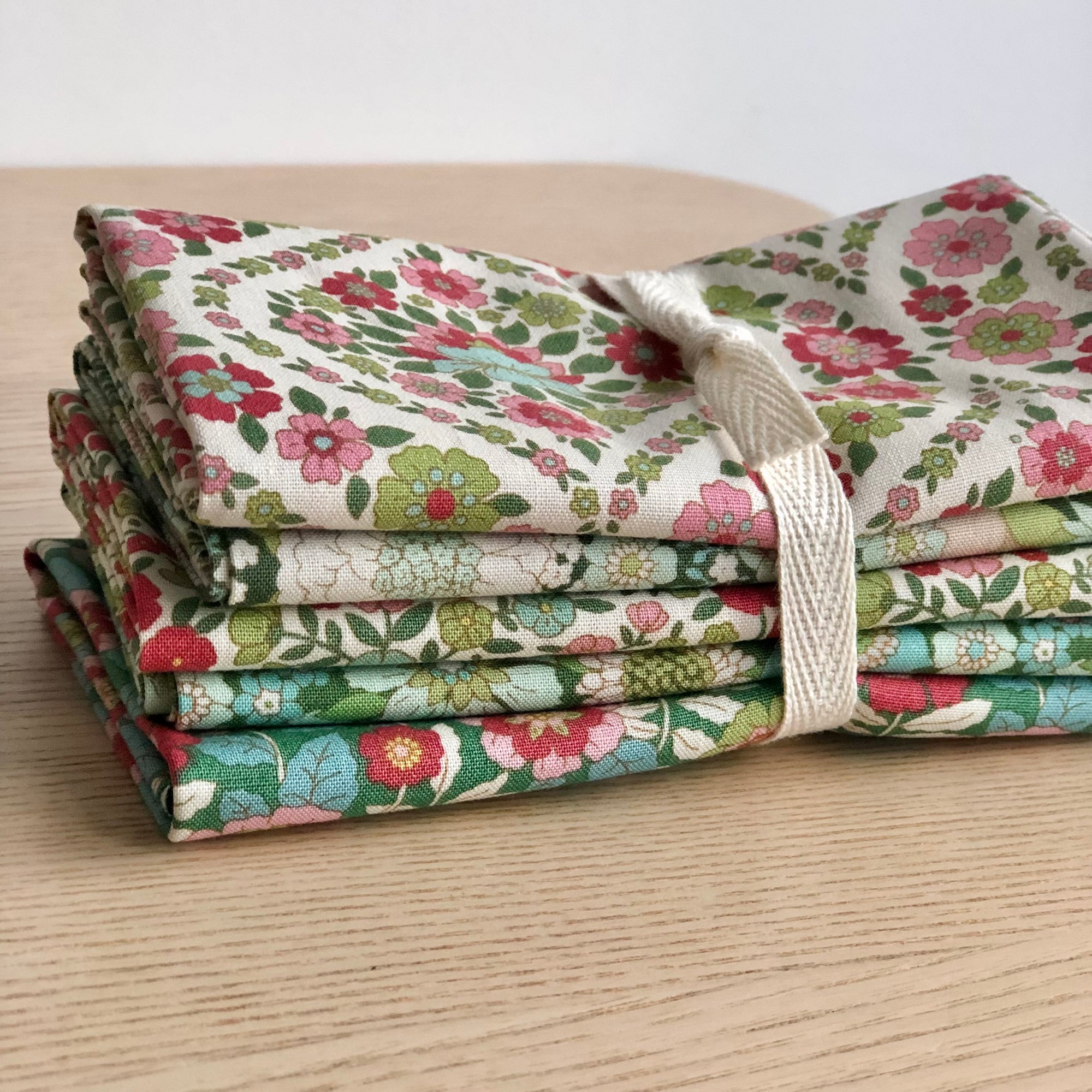 Wallflower Fat Quarter Bundle Green