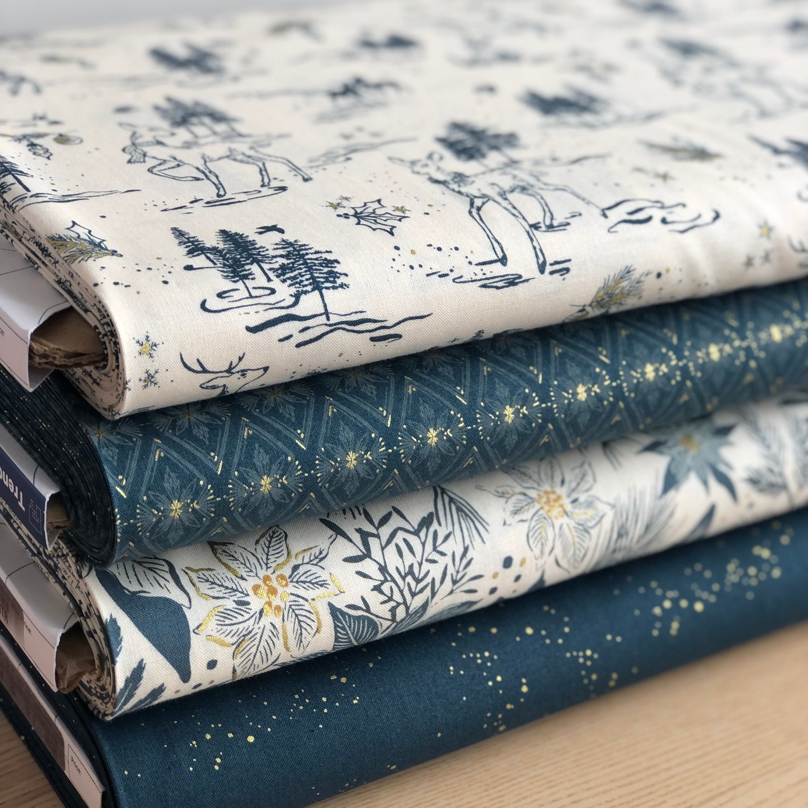 Old World Yuletide Diamonds