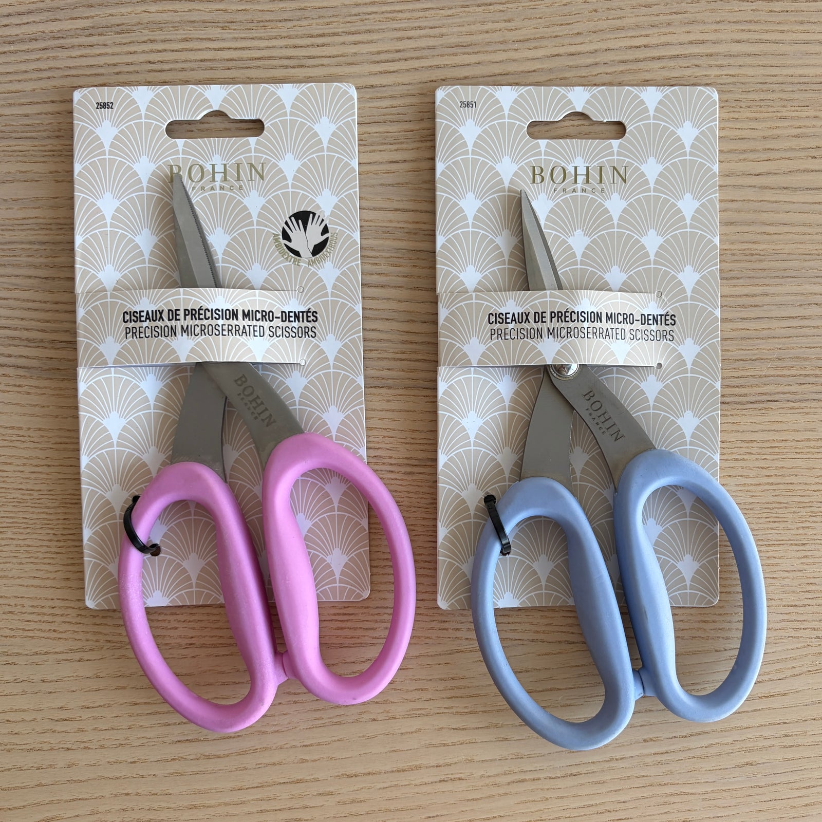 Bohin Precision Microserrated Scissors Cornflower Blue