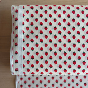 Homey Collection Strawberries