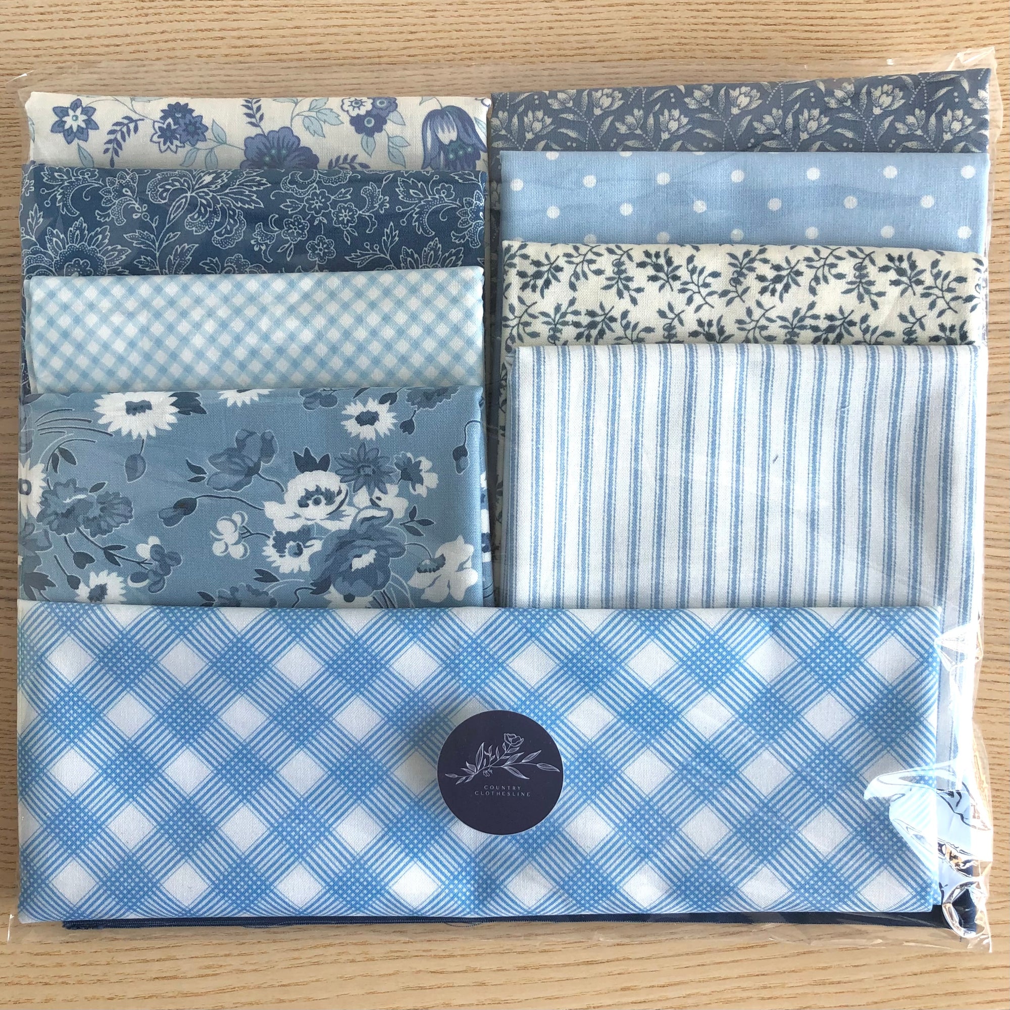 Country Clothesline's Throw Quilt Kit - Beautiful Blues Edition