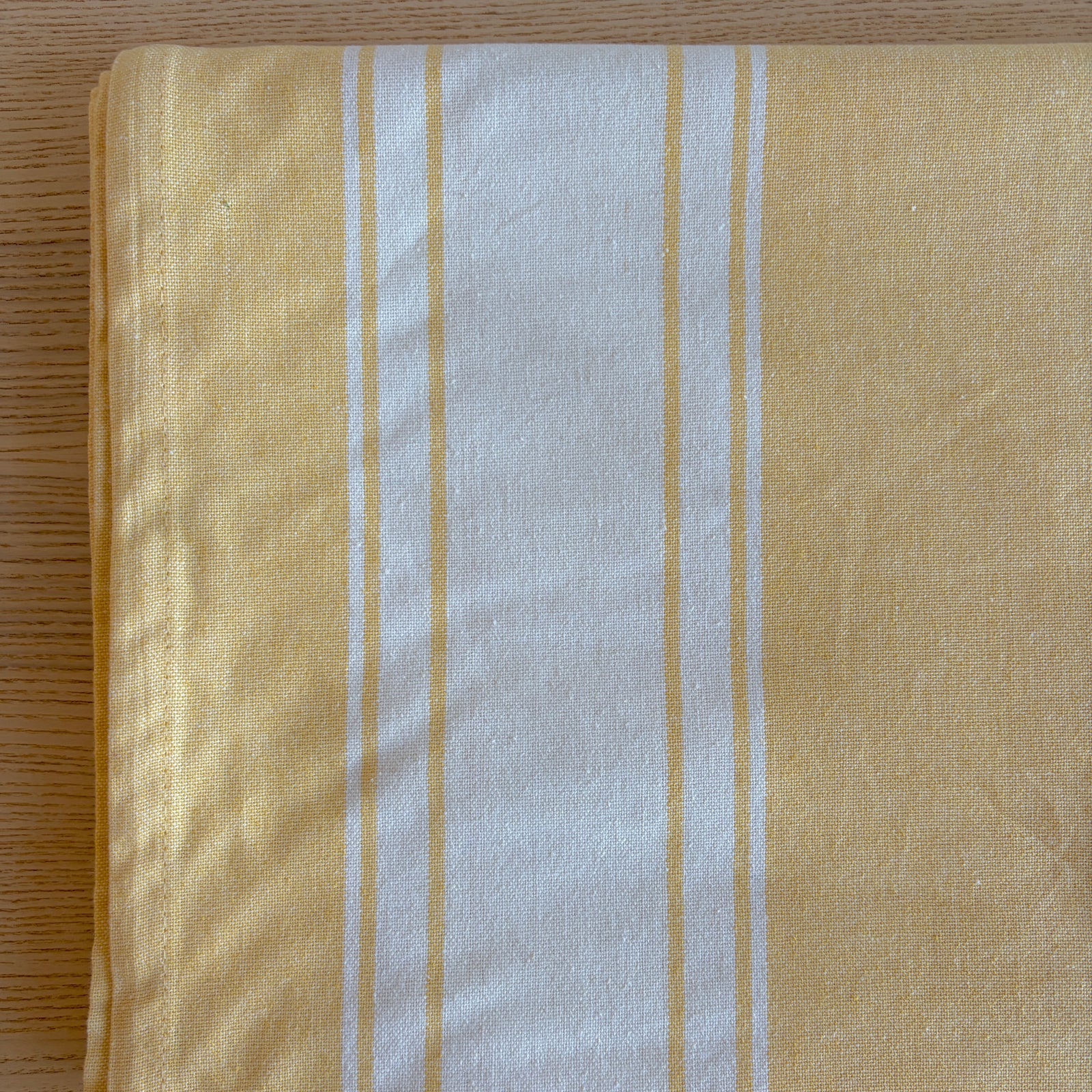 Toweling White stripe on yellow
