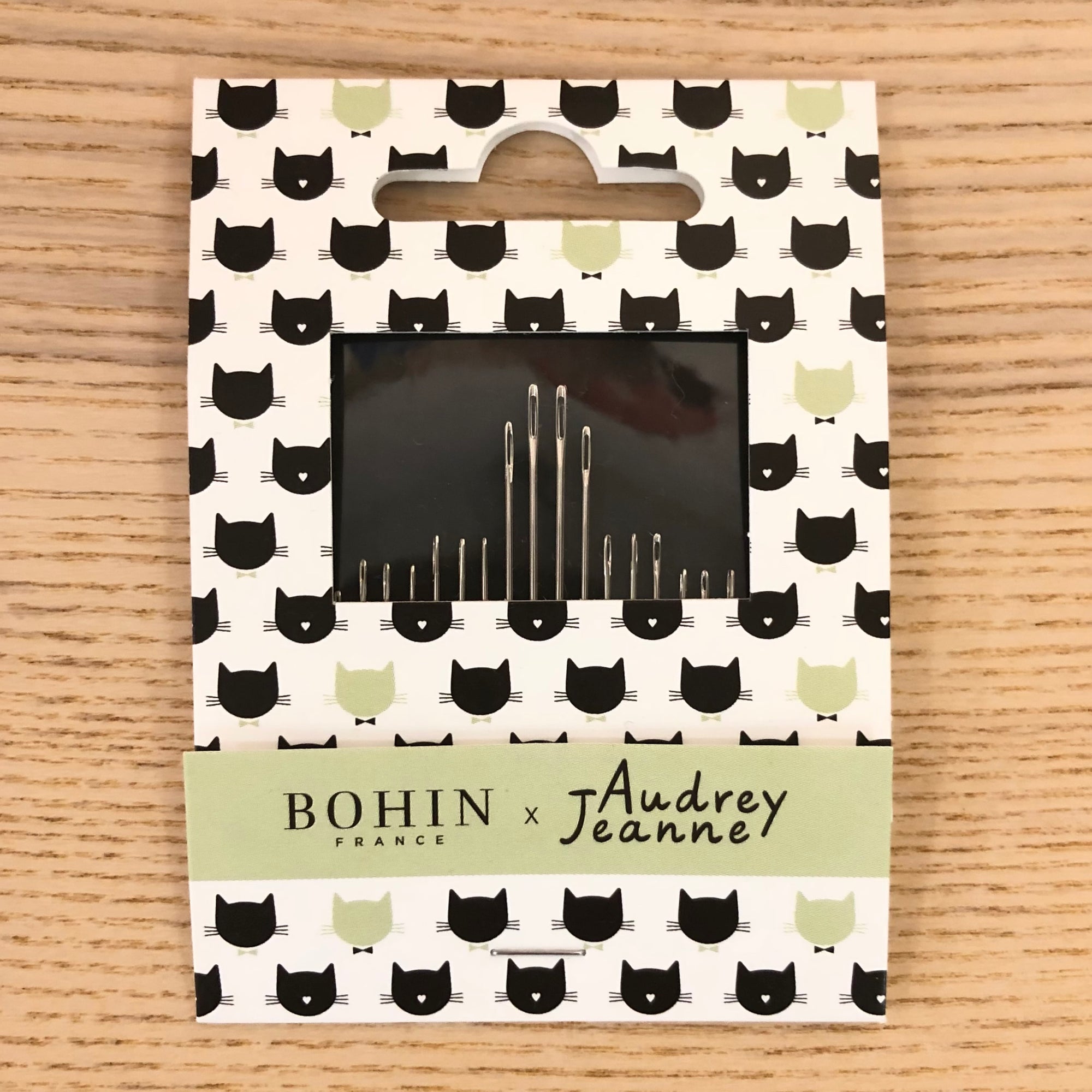 Bohin Cat Needle Book