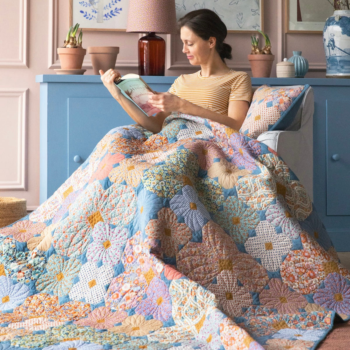 Wallflower Janice Caramel