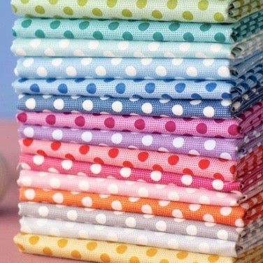 Tilda Medium Dots Maroon