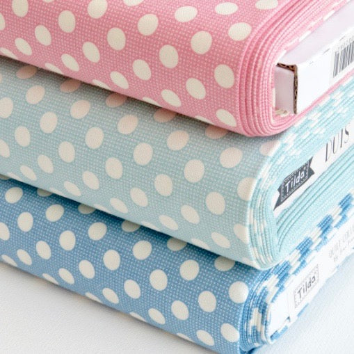 Tilda Medium Dots Pink quilt fabric
